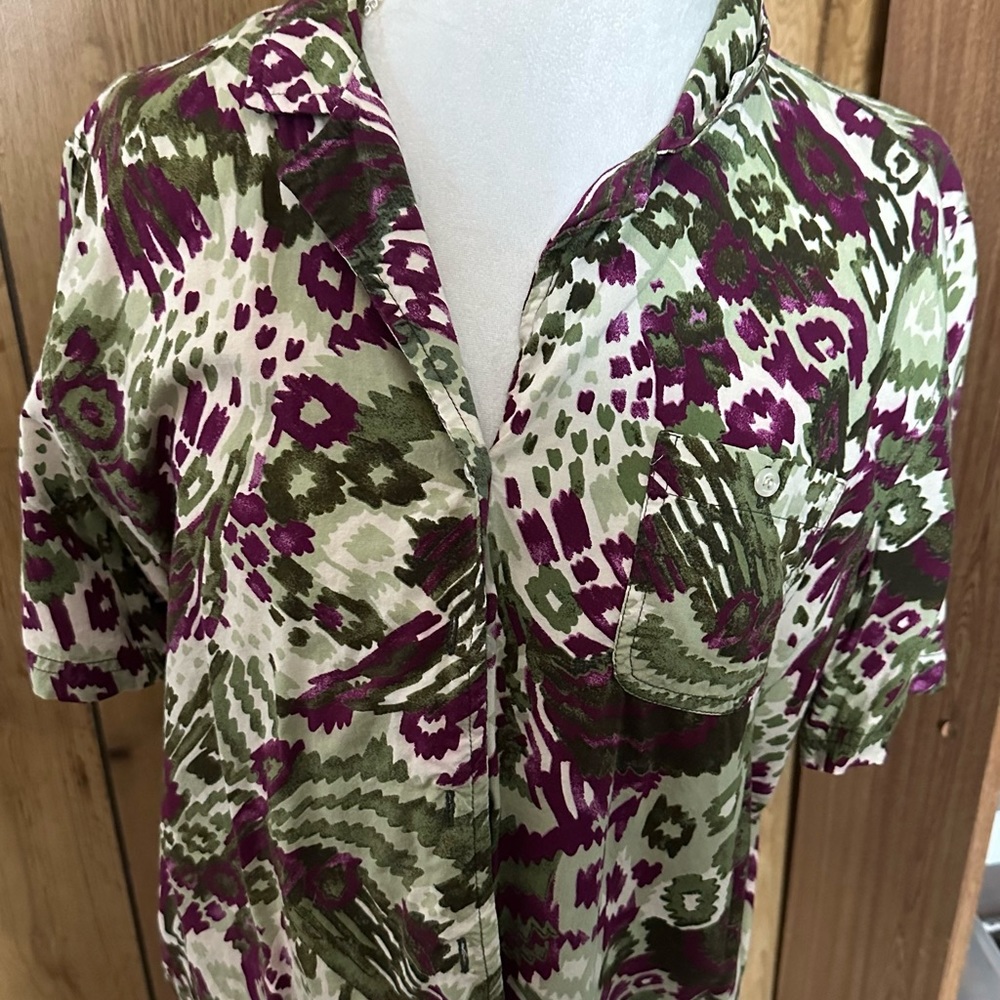 Gloria Vanderbilt blouse